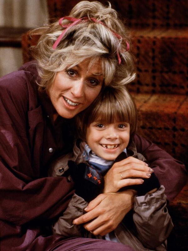 Madame est servie S6 E1