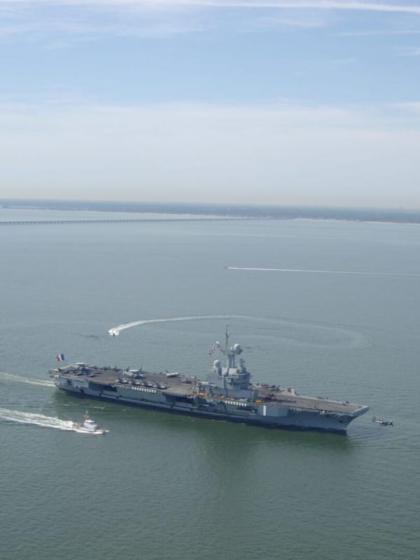 Les secrets du porte-avions Charles de Gaulle