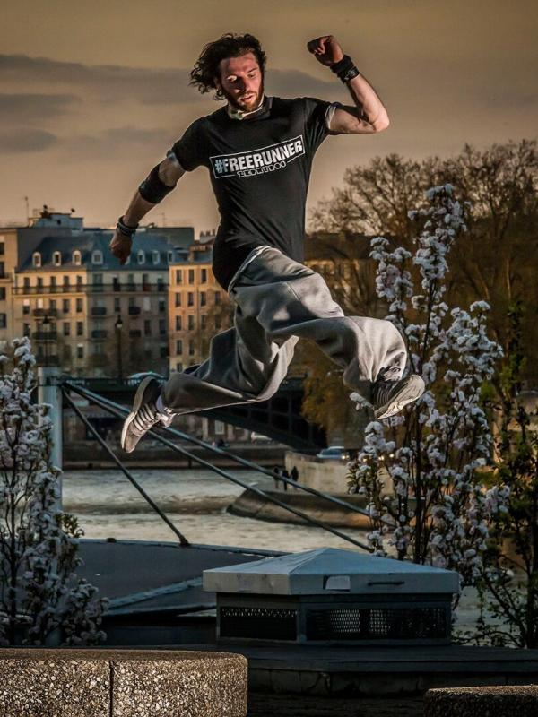 Super-héros, la face cachée