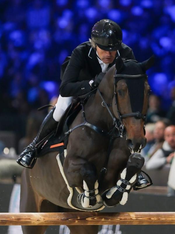 Equitation : Saut Hermès