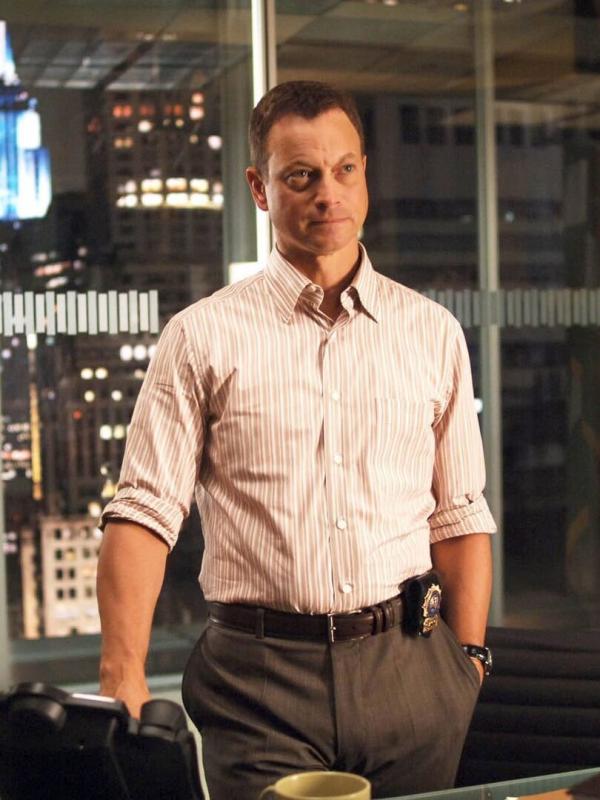 Les experts : Manhattan S2 E1