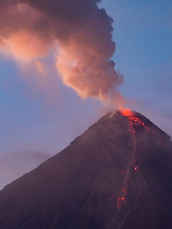 Naples : le supervolcan qui menace l'Europe