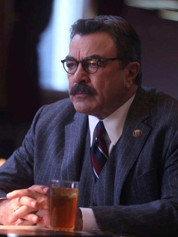 Blue Bloods S8 E19