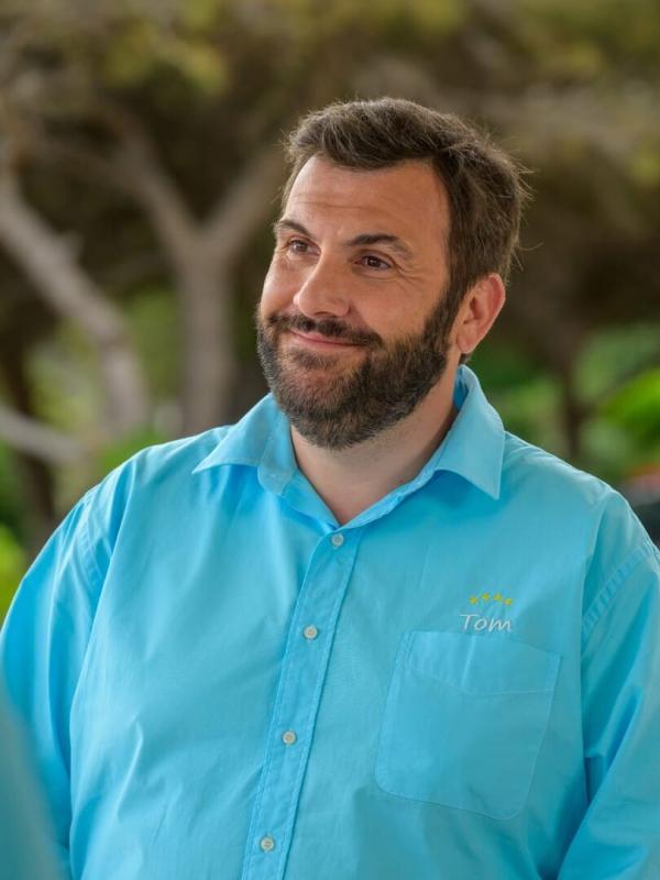 Camping Paradis S2 E2