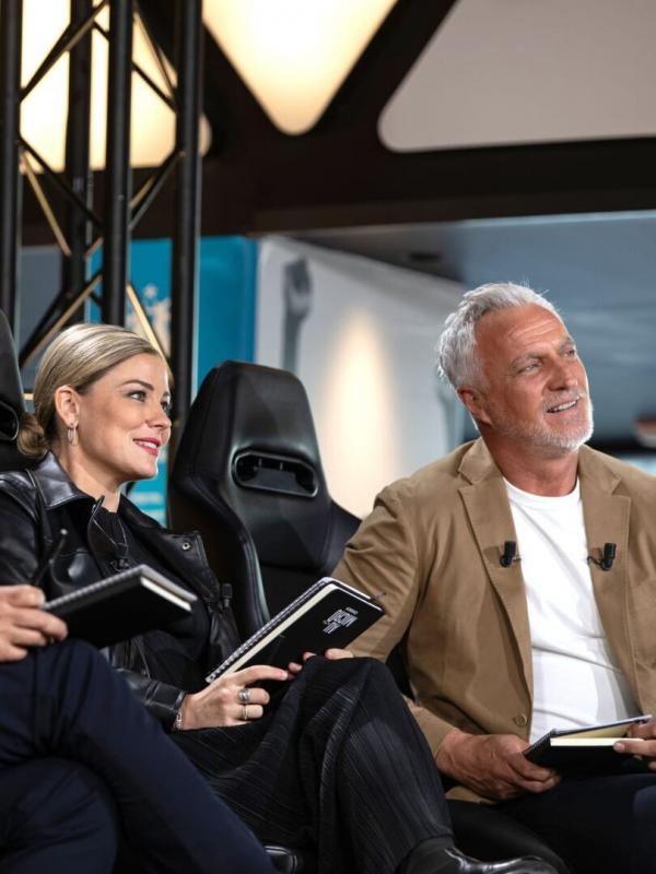 Au micro ! Une nouvelle voix pour le foot