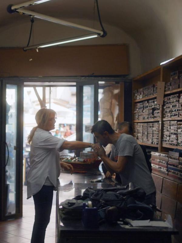 La clinique des poupées à Naples : Une passion, un savoir-faire