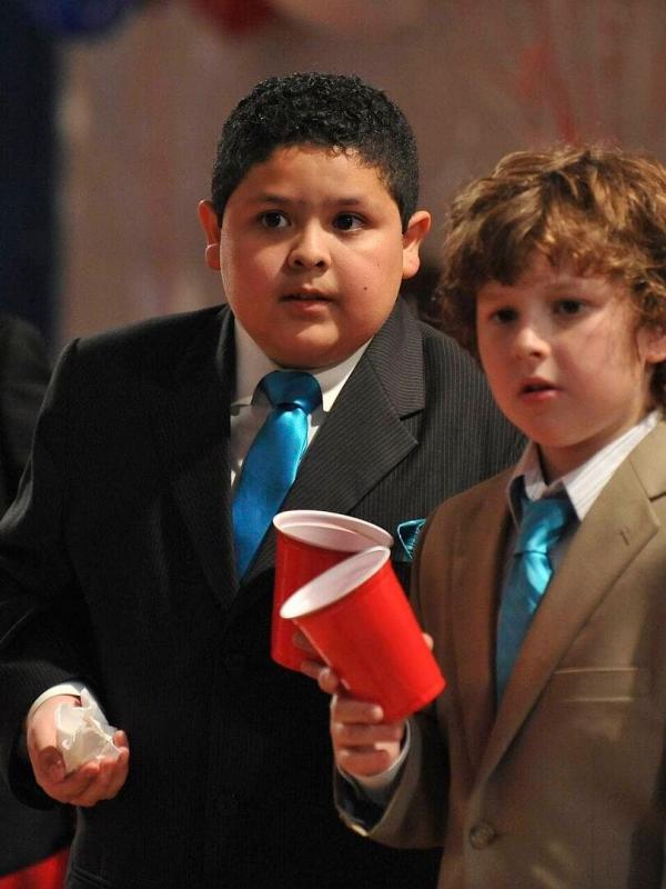 Modern Family S2 E9