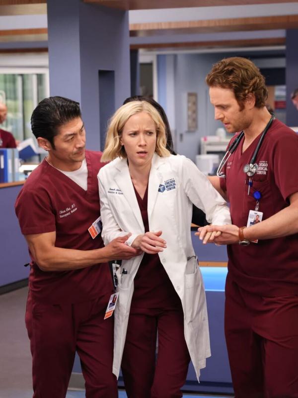 Chicago Med S8 E1