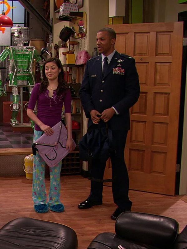 iCarly S1 E11
