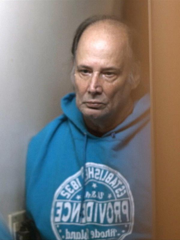 Imposteur : quand tombe le masque