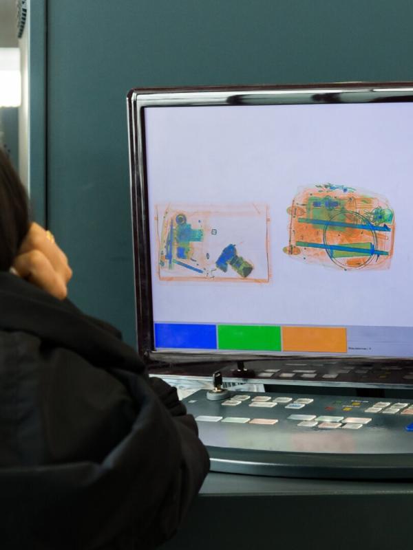 Douanes sous haute surveillance