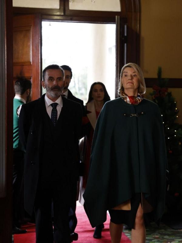 Un Noël royal : un prince pour Olivia 2