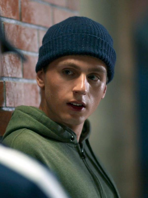 Hoodie S1 E1