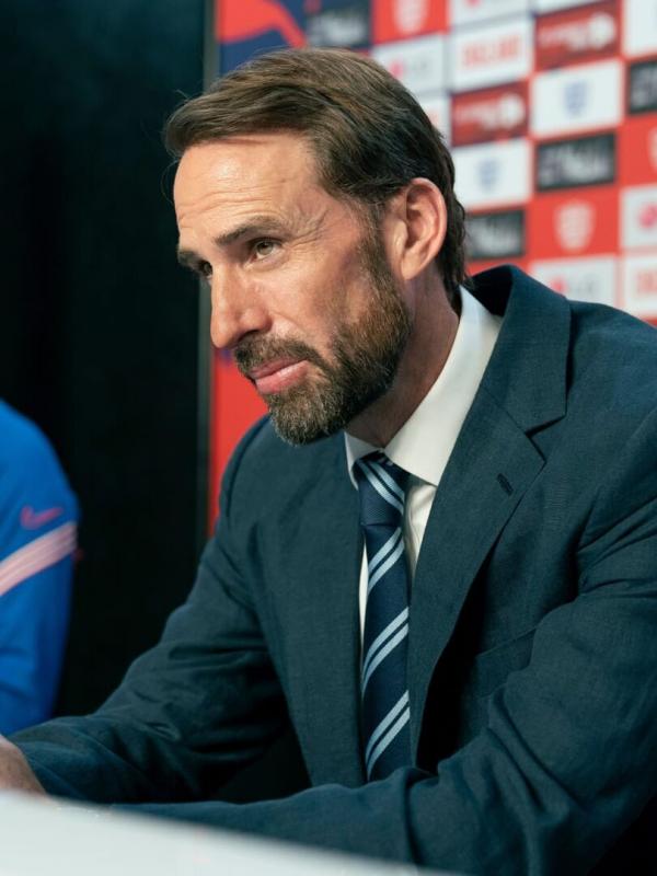 Dear England S1 E3