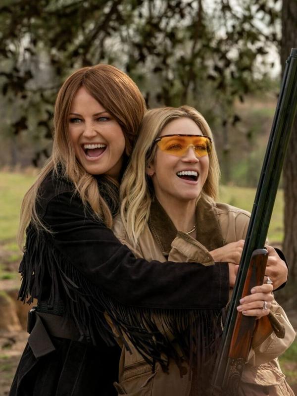 The Hunting Wives S1 E1