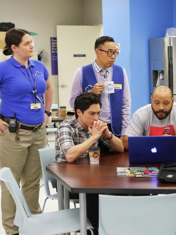 Superstore S1 E6