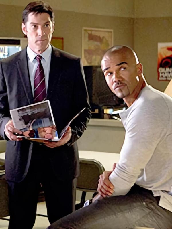 Esprits criminels S9 E15