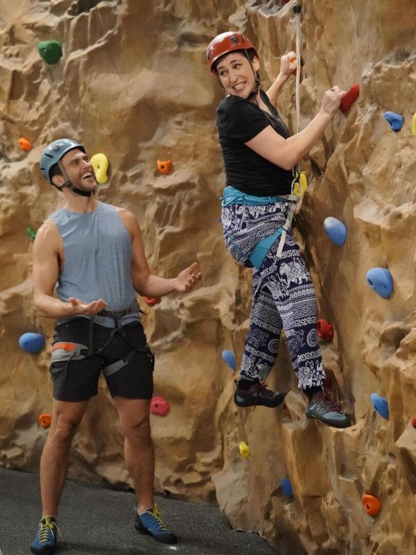 Call Me Kat S3 E9