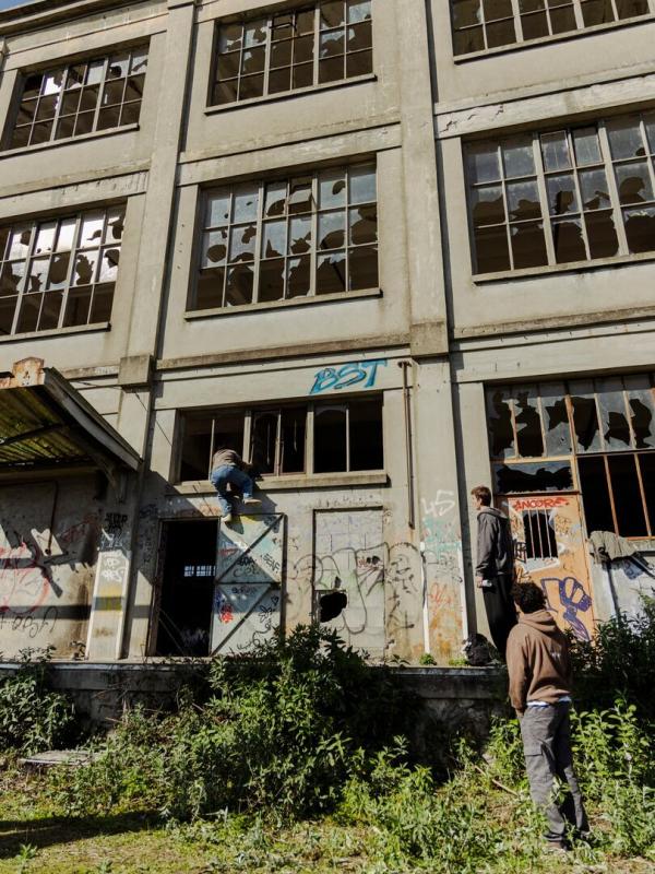 Nos vies en l'air S1 E3