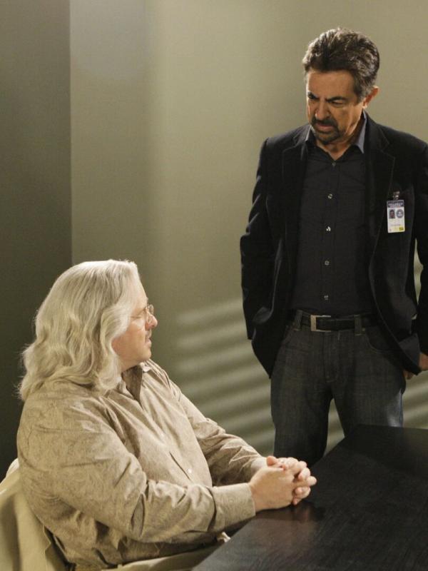 Esprits criminels S4 E24