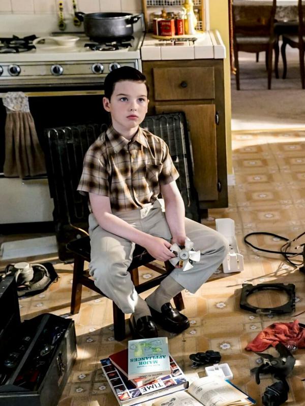 Young Sheldon S5 E1