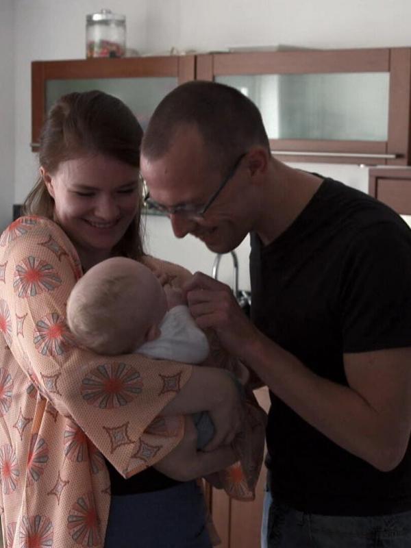 Achter Gesloten Deuren