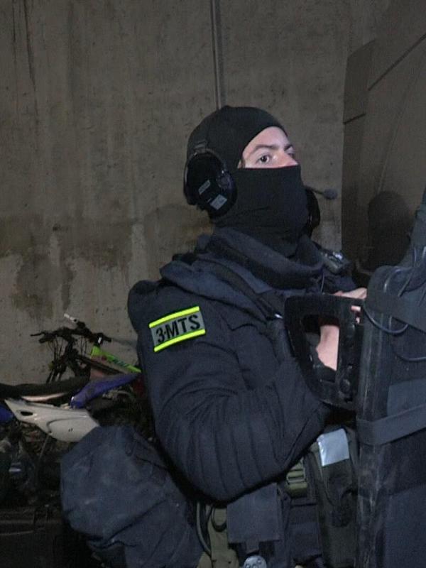 Enquête sous haute tension