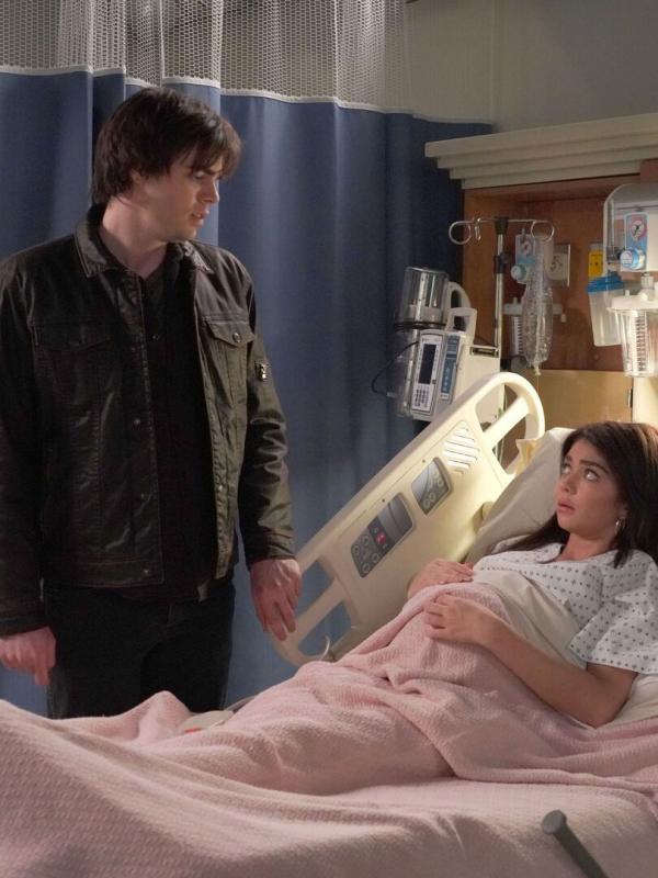 Modern Family S10 E18