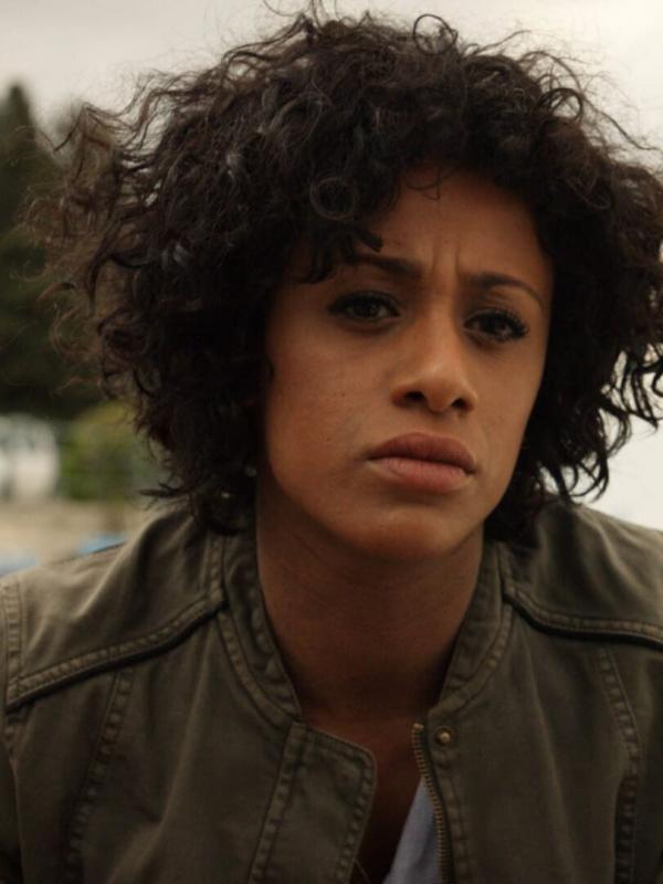 Crossing Lines S3 E7