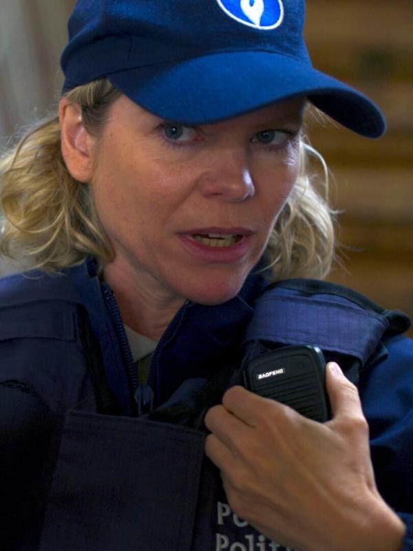 Hoodie S1 E16