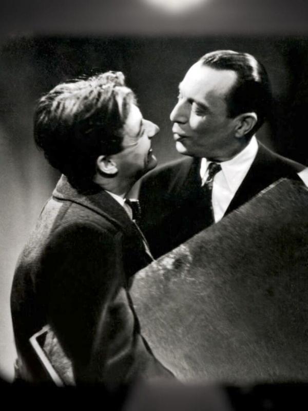 Mentir, jouer et devenir François Périer