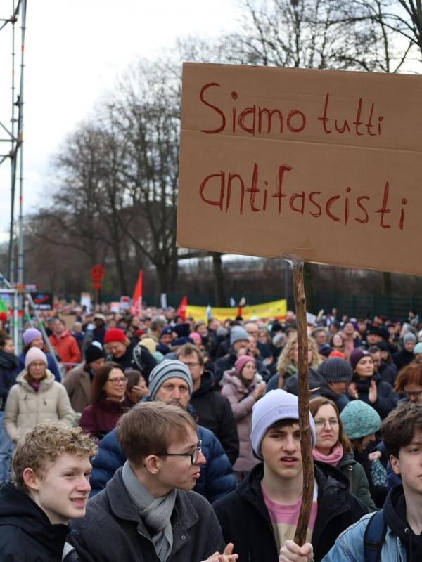 Hongrie, la traque des anti fascistes