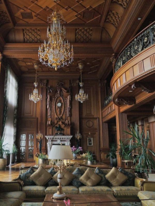 L'antre des dictateurs