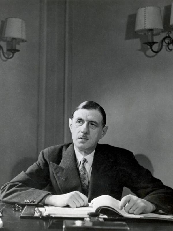 De Gaulle versus Churchill : mémoires de guerre, guerre des mémoires