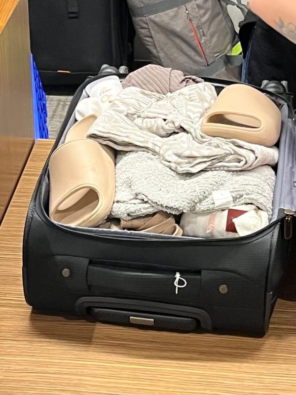 Inside Airport : objets trouvés