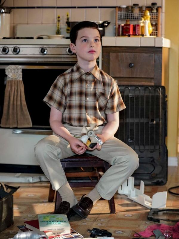 Young Sheldon S2 E1