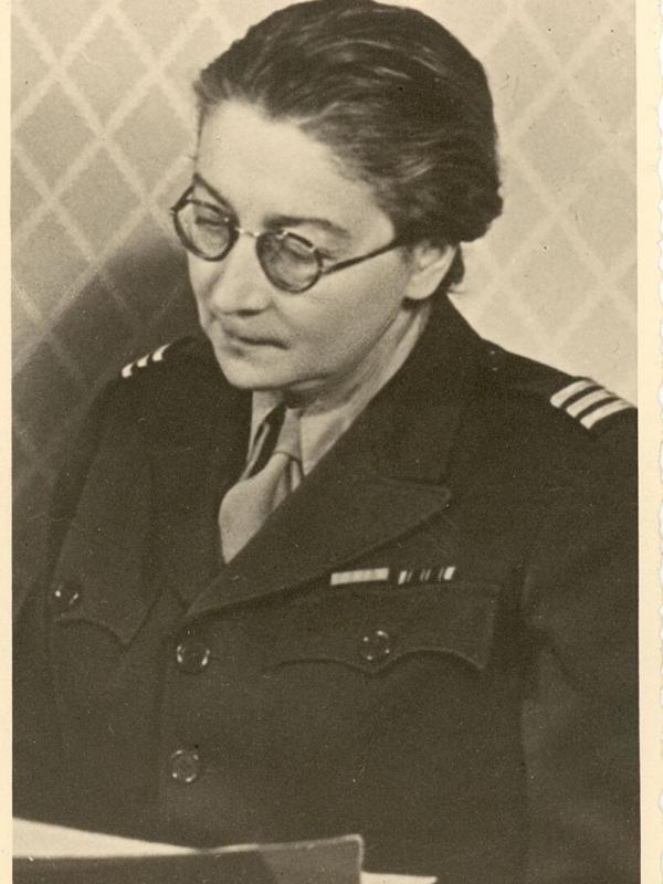 L'espionne aux tableaux