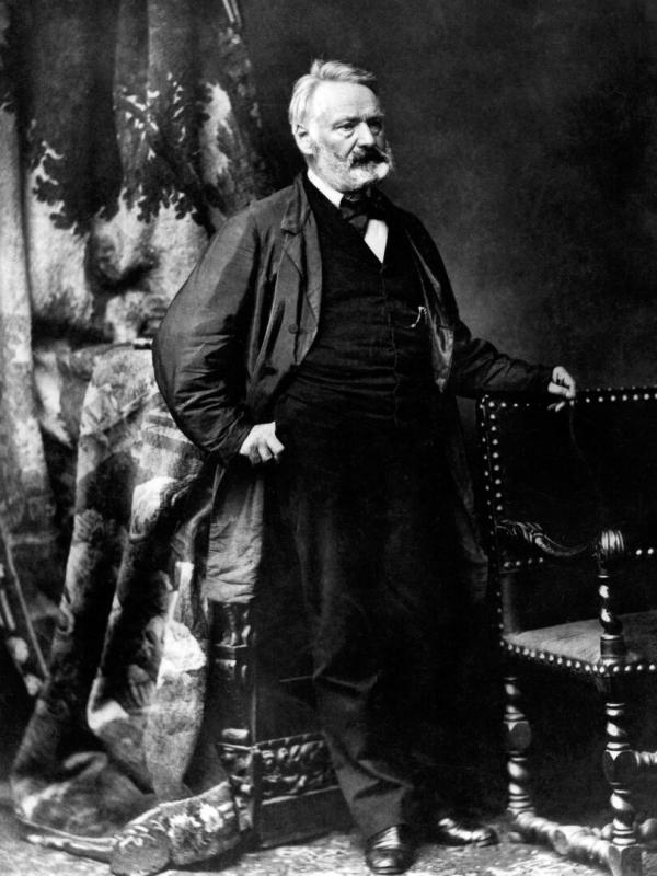 Victor Hugo, un siècle en révolutions