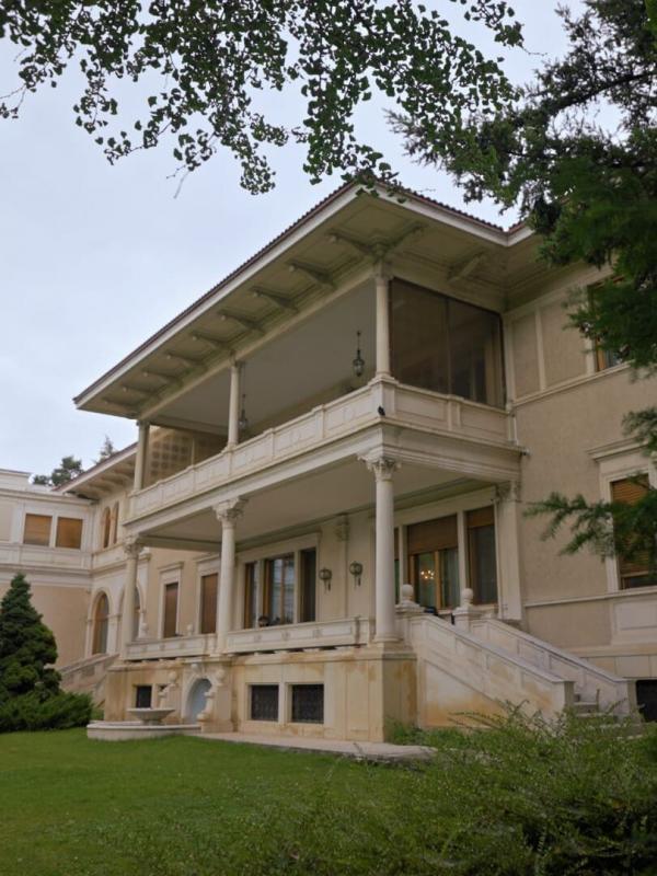 L'antre des dictateurs