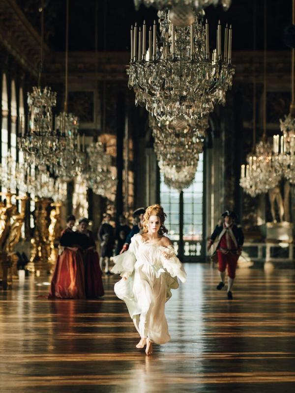 Marie-Antoinette S1 E1