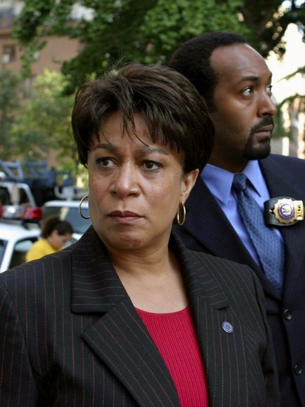 New York, police judiciaire S12 E17