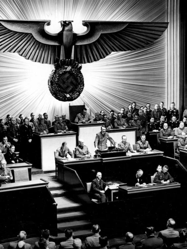 Hitler, la machine à propagande