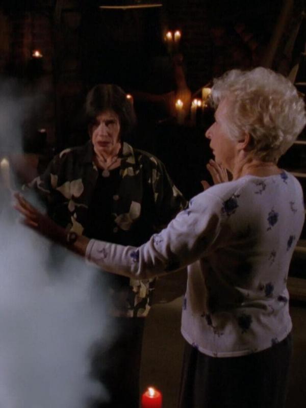 Charmed S2 E17