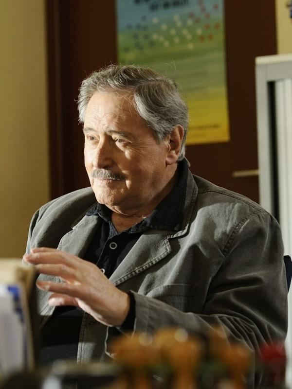 Louis la Brocante S13 E2