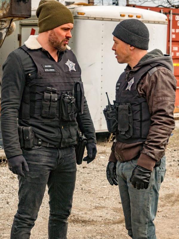 Chicago Police Department S6 E21