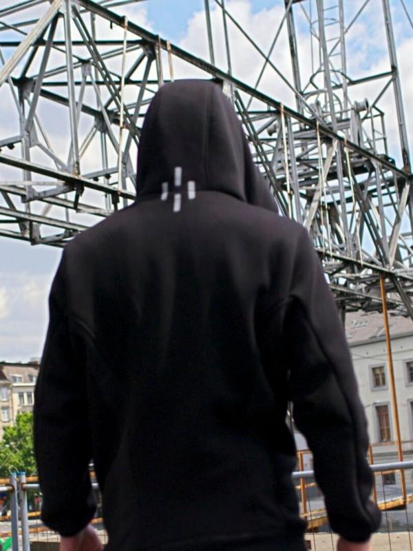 Hoodie S1 E11