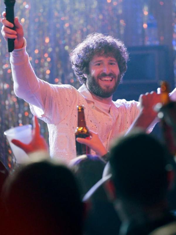 Dave (aka Lil Dicky) S3 E1