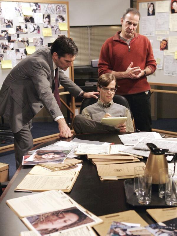 Esprits criminels S2 E9