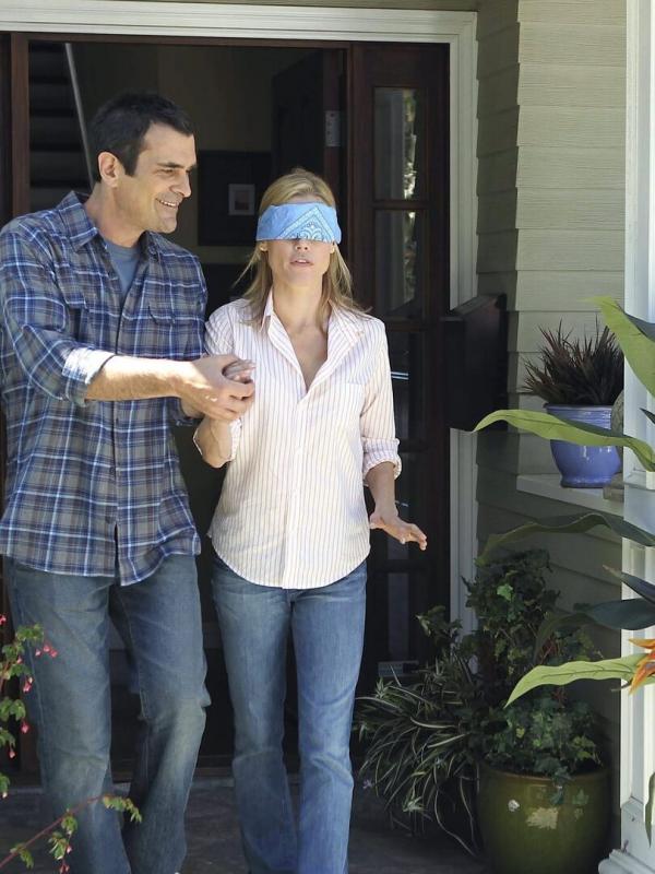 Modern Family S2 E1