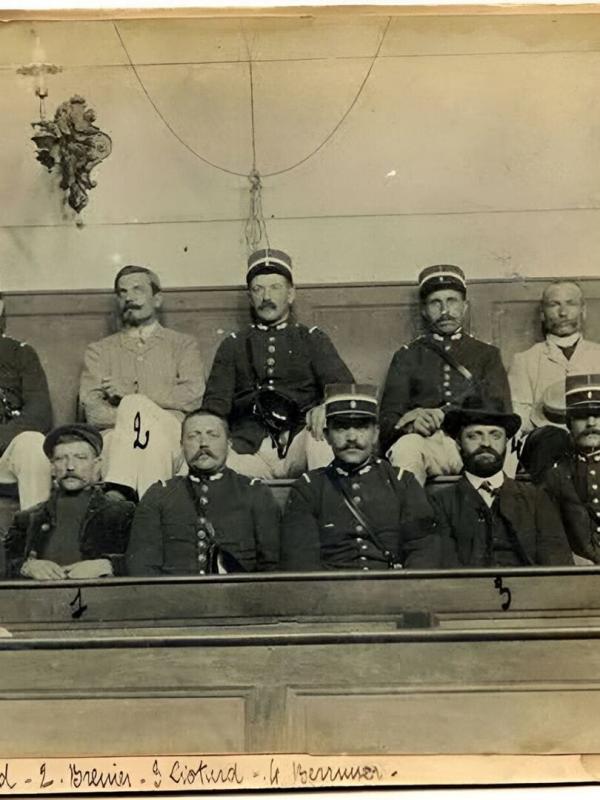 Des crimes presque parfaits